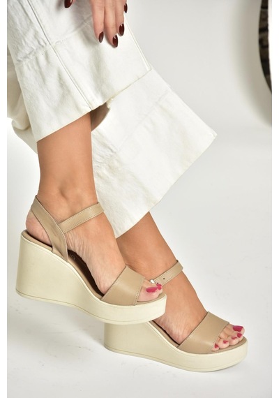 Fox Shoes U555250203 Bej Hakiki Deri Dolgu Topuklu Kadın Ayakkabı Bej-hakiki Deri