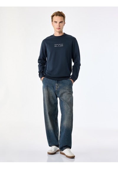 Koton Bisiklet Yaka Pamuklu Uzun Kollu Baskılı Sweatshirt Lacivert 7wam70049mk