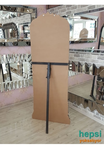 Matmazel Model Siyah Altın Renk Varaklı Ayaklı Boy Aynası Siyah
