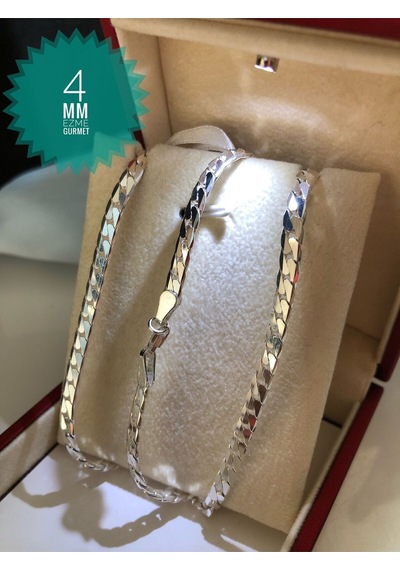 4mm Ezme Model Gurmet Zincir Italy 925 Gümüş Işıklı Kutuda Sevgiliye Eşe Babaya Kolye 4mm Ezme Model Gurmet Zincir Italy 925 Gümüş Işıklı Kutuda Sevgiliye Eşe Babaya Kolye