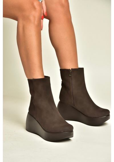Fox Shoes Z946051901 Kahverengi Nubuk Dolgu Tabanlı Kadın Bot