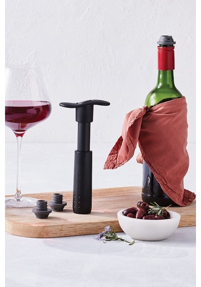 Le Creuset Aromayı Koruyan Şarap Vakum Pompası Mutfak Ekipmanları Siyah