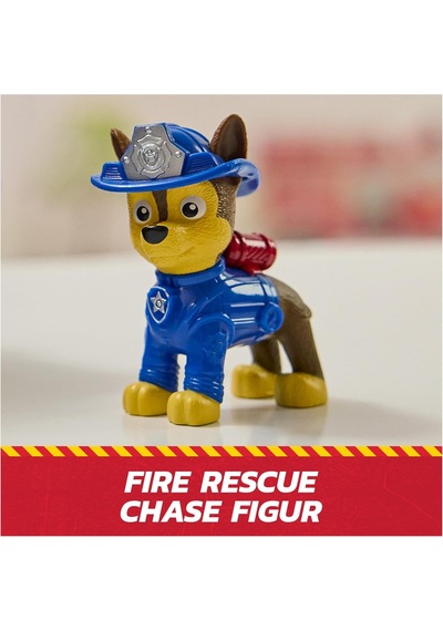 Paw Patrol Chase Fire Rescue İtfaiye Aracı 18 Cm + 7 Cm Figür Su Fırlatan