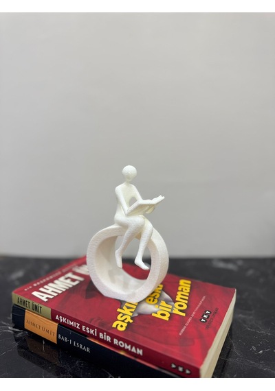 Kitap Okuyan Figür Biblo 15 Cm Beyaz Minimalist Kitaplık Dekoru