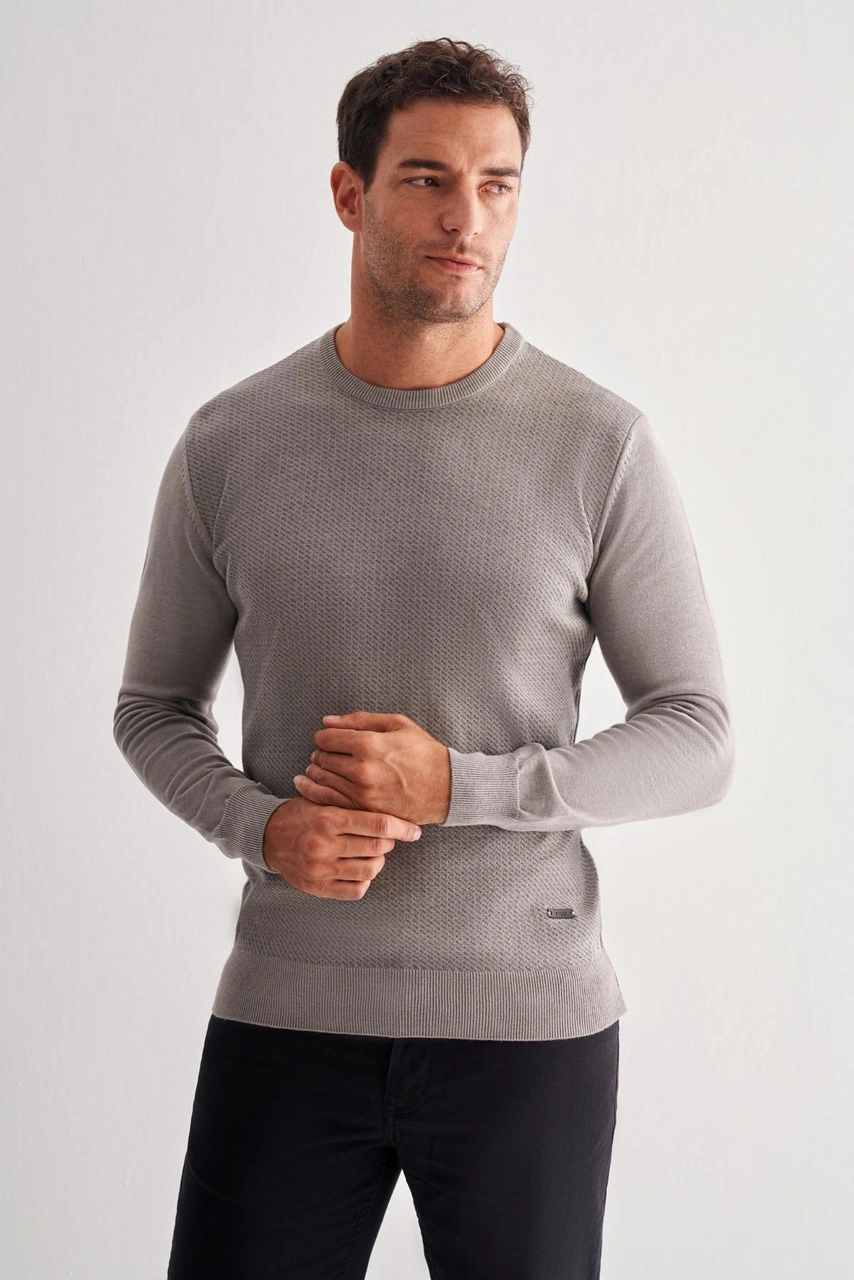 İmza Açık Gri Bisiklet Yaka Uzun Kol Cepsiz Comfort Fit Pamuklu Triko Kazak 1012255220 Silver Gri İmza Açık Gri Bisiklet Yaka Uzun Kol Cepsiz Comfort Fit Pamuklu Triko Kazak 1012255220 Silver Gri