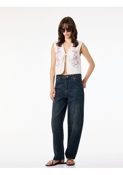 Koton Pamuklu Çiçek Nakışlı V Yaka Kolsuz Müslin Crop Yelek Ekru 6sal30018ıw