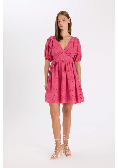 DeFacto Babydoll Vual Kısa Kollu Brode Mini Abiye Elbise D4402AX24HSPN184