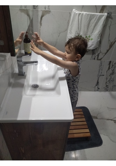 ÇOCUK VE YETİŞKİN AHŞAP LAVABO ÖNÜ VE KLOZET BASAMAĞI