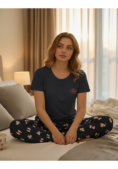 Mihra Kadın Compakt Penye Düğmeli Yaka Kısa Kol İnce Pijama Takımı 90783l - 1 Adet Lacivert Mihra Kadın Compakt Penye Düğmeli Yaka Kısa Kol İnce Pijama Takımı 90783l - 1 Adet Lacivert