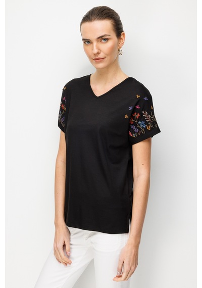 Kadın V Yaka Nakış İşlemeli Düşük Kollu Penye T-shirt Siyah Siyah