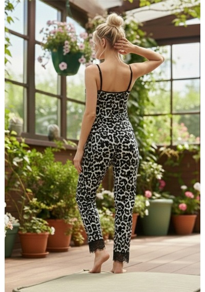Siyah İnci İp Askılı Dantelli Örme Pijama Takım 26120726 Beyaz Leopar