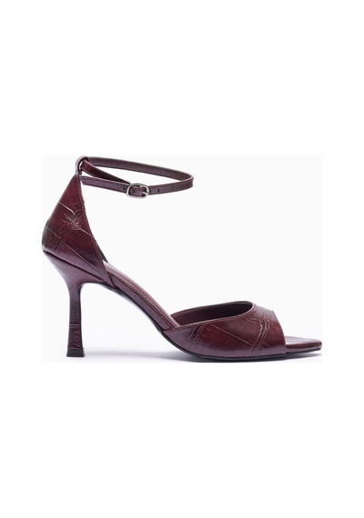 Mubiano Kadın Stiletto Sivri Burun Kroko Desenli Bilekten Bantlı Topuklu Ayakkabı Valeria Bordo Bordo Mubiano Kadın Stiletto Sivri Burun Kroko Desenli Bilekten Bantlı Topuklu Ayakkabı Valeria Bordo Bordo