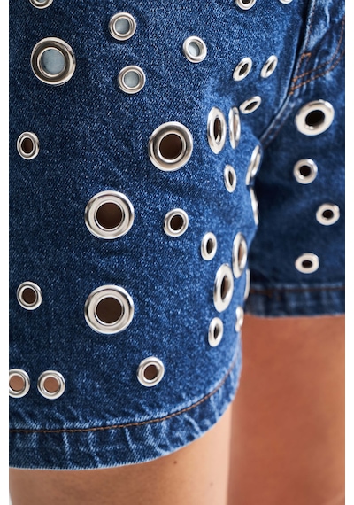 it's basic Kadın Mavi Renk 1s5-5 Kuş Gözü Detaylı Midi Boy %100 Koton Mom Fit Tasarım Denim Şort