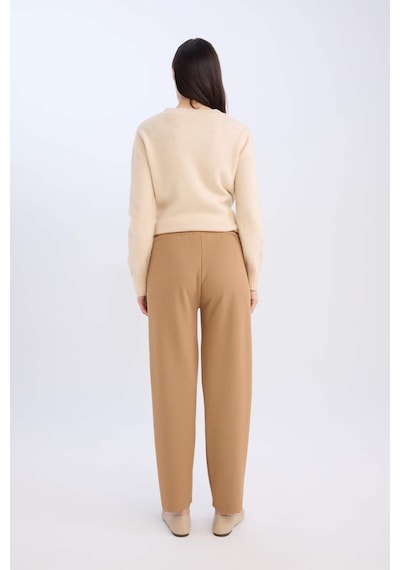 DeFacto Pantolon Straight Fit Lastikli Bel Piliseli Basic Düz D4405AX24WNBN233 Kahve