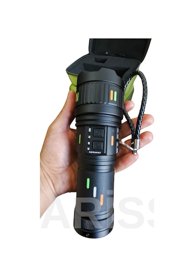 Small Sun Sm-t709 6000 Lümen Şarjlı Profesyonel Zoomlu El Feneri - Type-c Siyah
