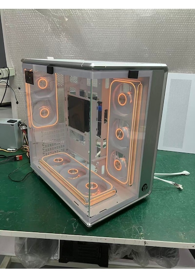 Strong Vhagar 8x 120mm Argb Fanlı Kumandalı Gaming Akvaryum Beyaz Kasa Powersız