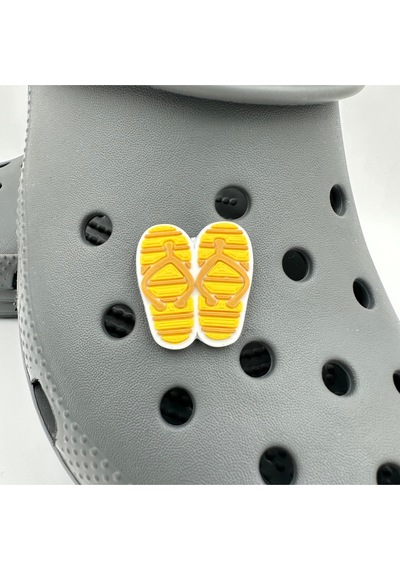 Crocs Terlik Süsü Ve Aksesuarı , Çanta Süsü Jibbitz Parmak Arası Terlik 03 Görsel Logo Aksesuar Sarı-hardal-beyaz Crocs Terlik Süsü Ve Aksesuarı , Çanta Süsü Jibbitz Parmak Arası Terlik 03 Görsel Logo Aksesuar Sarı-hardal-beyaz