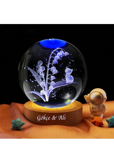 İsme Özel Işıklı Ahşap Kaideli Sevimli Kedi Cam Küre 8cm 6cm