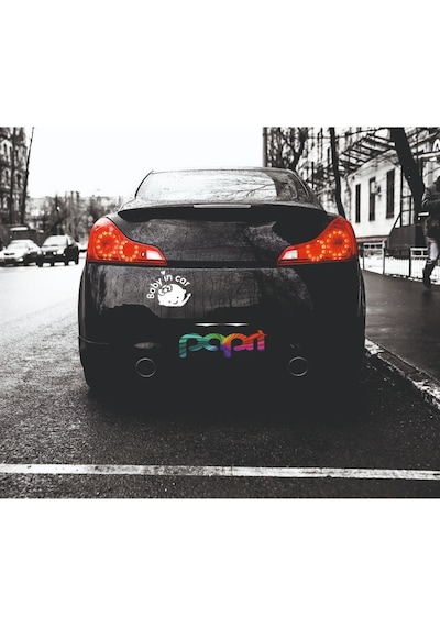 Arabada Bebek Var Sticker Baskı