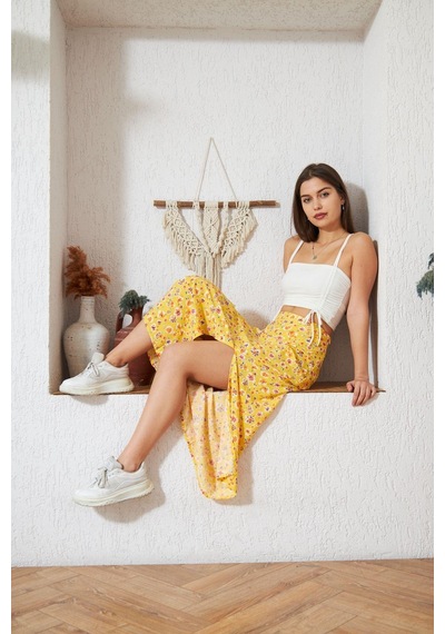 Darlin Moda Sarı Çiçek Desenli Yırtmaçlı Midi Etek DM2014 Sarı