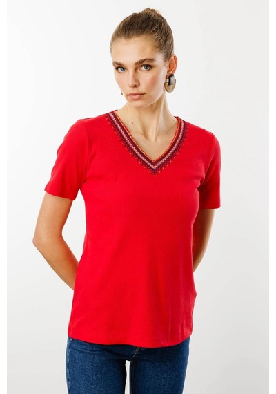 Desen Triko V Yaka Yakası Nakış İşlemeli Pamuklu Kadın T-shirt 25758d Kırmızı