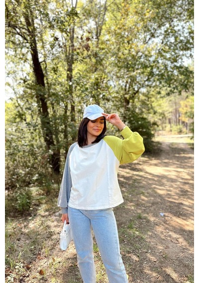 WeShaya Kadın Beyaz Uzun Balon Kol, Yuvarlak Yaka, Kolları Double Color Block Basic Sweatshirt Bluz Beyaz