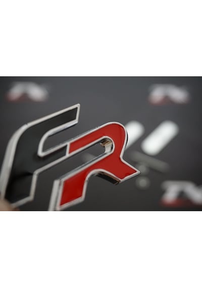 Seat Fr Logo Ön Panjur Vidalı 3D Krom Metal Logo