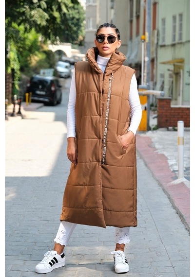 Keyifli Moda Kadın Kahverengi Dik Yaka Şerit Detaylı Cepli Uzun Şişme Yelek