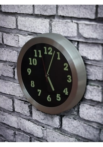 Fosforlu Gece Parlayan Görünen Metal Salon Duvar Saati Çap 26 Cm Siyah
