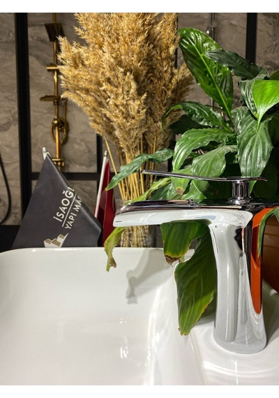 İsaoğlu Yapı Şelale Lavabo Bataryası Gümüş Renk Lavabo Musluğu Şelale Lavabo Musluk Gümüş