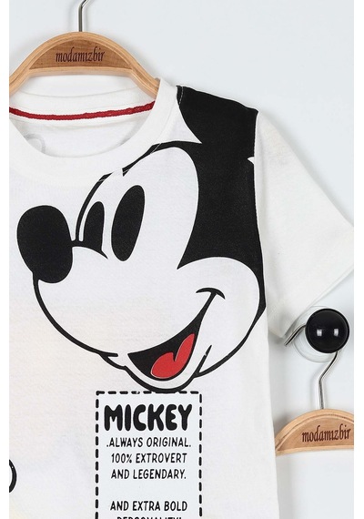 Lolliboomkids Yeni Sezon Unisex Beyaz Renk Üzeri Mickey Baskılı Sırt Detaylı Tshirt Şort Alt Üst Takım Beyaz