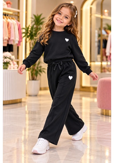 New Kids Kız Çocuk Takım Uzun Kol 3 İp Şrd Kalp Baskı Cepli Bol Paça Fiyonk Detaylı Takım Syh-91275 Siyah New Kids Kız Çocuk Takım Uzun Kol 3 İp Şrd Kalp Baskı Cepli Bol Paça Fiyonk Detaylı Takım Syh-91275 Siyah