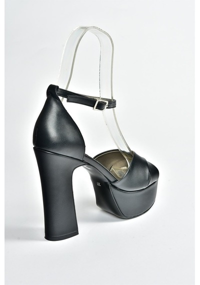 Fox Shoes Siyah Deri Platform Kalın Topuklu Ayakkabı M34820