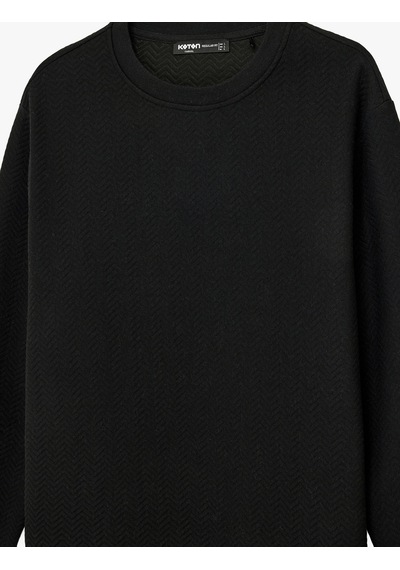 Koton Regular Fit Uzun Kollu Dokulu Kapitone Bisiklet Yaka Sweatshirt Siyah 6wam70306mk Siyah Koton Regular Fit Uzun Kollu Dokulu Kapitone Bisiklet Yaka Sweatshirt Siyah 6wam70306mk Siyah