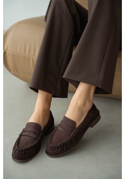 Selin Shoes Lurein Büzgülü Hafif Kalın Topuk Kadın Loafer- Kahve Süet Kahverengi