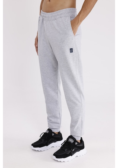 Esnek Bel Lastikli Yan Cepli Arka Cepli Daralan Paça Minimal Logo Detaylı Konforlu Spor Eşofman Altı Grey