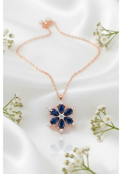 Çekirdekjewelry 925 Ayar Gümüş Safir Kamelya Çiçeği Kolye Rose