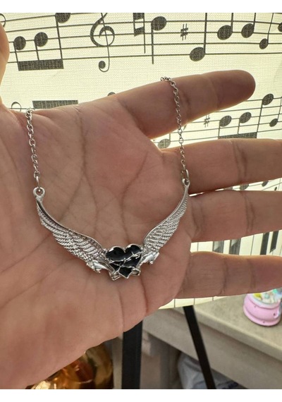 Angel Wings Siyah Kalp Figürlü Unisex Kolye Masumiyet Ve Gücün Sembolü Çok renkli