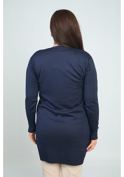 By Saygı Kadın Kolları Düğme Detaylı Taş Harf Baskılı Soğuk İplik Büyük Beden Hırka-41821 Lacivert By Saygı Kadın Kolları Düğme Detaylı Taş Harf Baskılı Soğuk İplik Büyük Beden Hırka-41821 Lacivert