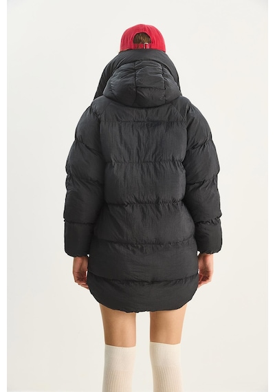 Shade Kadın Kapüşonlu Cep Detaylı Astarlı Oversize Krinkıl Şişme Mont 60283684 - Siyah