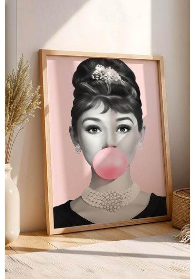 Audrey Hepburn Pembe Sakız Balonu Çerçeveli Tablo - Pop Art Poster Tablo