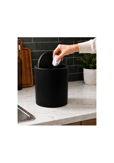 Novaflip Açılır Kapaklı Yuvarlak Çöp Kovası 6,25 L Kompakt & Modern Tasarım 22 19 Cm Siyah
