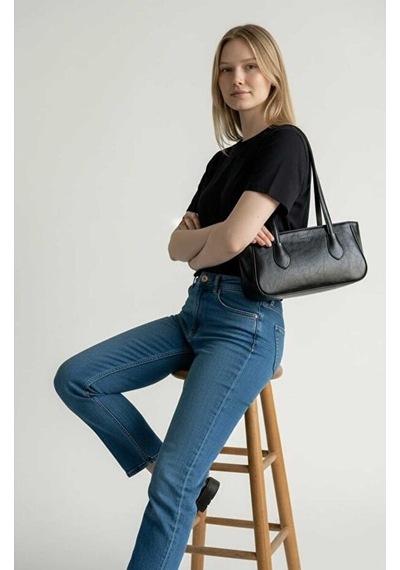 Lovelystore Kırışık Dokulu Fermuarlı Baget Kadın El Kol Ve Omuz Çantası 33x15 Siyah