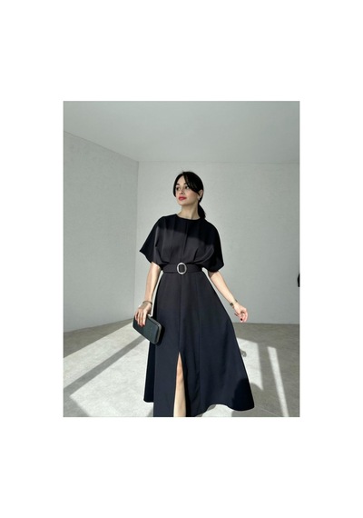 Mry Butik Kemer Detaylı Yırtmaçlı Piliseli Midi Elbise Siyah Siyah