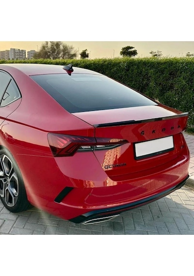 Skoda Octavia Vrs Bagaj Üstü Piano Black Spoiler 2020-