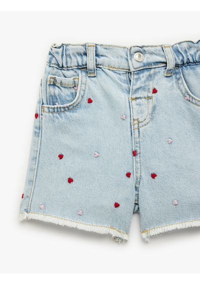 Koton Pamuklu Cepli Kalpli Nakışlı Denim Şort Lıght Indıgo 6smg40008ad Açık Mavi Koton Pamuklu Cepli Kalpli Nakışlı Denim Şort Lıght Indıgo 6smg40008ad Açık Mavi