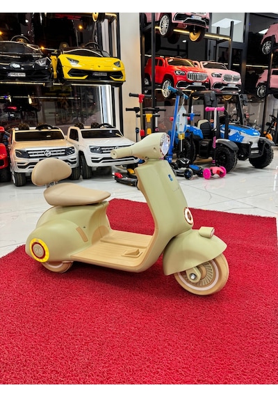 Oyuncaksepeti Vespa Akülü Motor 12 Volt 2-5 Yaş Krem