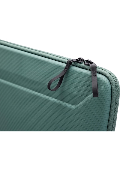 Thule Gauntlet 5 Apple Uyumlu MacBook Kılıfı 16", Hazy Green Ca.3205413 Yeşil