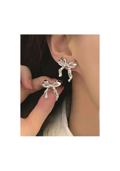 Zinc Silver Fiyonklu Küpe Gri