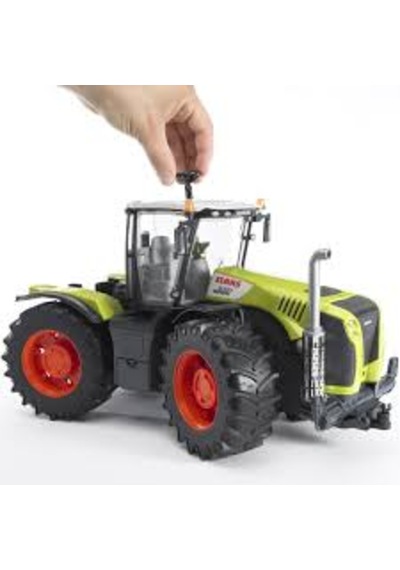 Bruder Claas Xerıon 5000 Traktör 03015